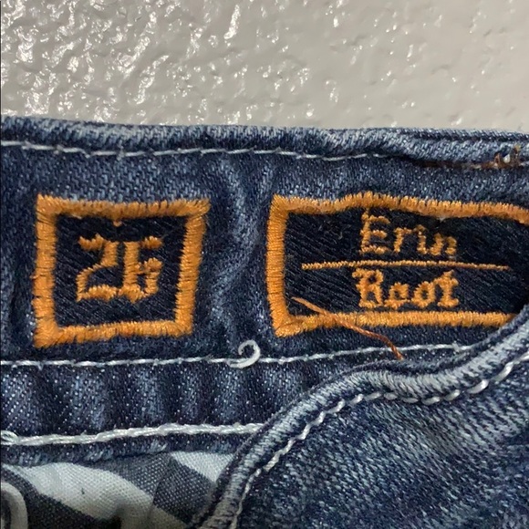 Rock Revival Jeans - Picture 6 of 6